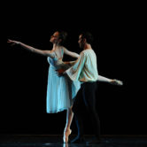 CHÓROS - SAGGIO FINALE


"TRITTICO"

"Le Quattro Stagioni"

"Incursioni Contemporanee"

Suite da "Lo Schiaccianoci"


Dance School:
Chóros

Teachers:
Marcella Azzali • Direzione Artistica, Danza Classica
Laura Merli • Propedeutica, Danza Classica
Alessandro Calvani • Repertorio, Passo a Due
Brenno Simonetti • Danza di Carattere
Andrea Colli • Danza Contemporanea
Camilla Peretti • Danza Contemporanea

Staff:
Erminio Cella • Pianoforte
Helge Diekmann • Amministrazione
Anna Scauro Segreteria


Location:
Teatro Comunale Carlo Rossi
Piazza del Popolo, 15
26841 Casalpusterlengo (LO)
