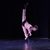 CHÓROS - SAGGIO FINALE


"TRITTICO"

"Le Quattro Stagioni"

"Incursioni Contemporanee"

Suite da "Lo Schiaccianoci"


Dance School:
Chóros

Teachers:
Marcella Azzali • Direzione Artistica, Danza Classica
Laura Merli • Propedeutica, Danza Classica
Alessandro Calvani • Repertorio, Passo a Due
Brenno Simonetti • Danza di Carattere
Andrea Colli • Danza Contemporanea
Camilla Peretti • Danza Contemporanea

Staff:
Erminio Cella • Pianoforte
Helge Diekmann • Amministrazione
Anna Scauro Segreteria


Location:
Teatro Comunale Carlo Rossi
Piazza del Popolo, 15
26841 Casalpusterlengo (LO)