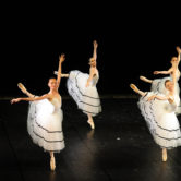 CHÓROS - SAGGIO FINALE


"TRITTICO"

"Le Quattro Stagioni"

"Incursioni Contemporanee"

Suite da "Lo Schiaccianoci"


Dance School:
Chóros

Teachers:
Marcella Azzali • Direzione Artistica, Danza Classica
Laura Merli • Propedeutica, Danza Classica
Alessandro Calvani • Repertorio, Passo a Due
Brenno Simonetti • Danza di Carattere
Andrea Colli • Danza Contemporanea
Camilla Peretti • Danza Contemporanea

Staff:
Erminio Cella • Pianoforte
Helge Diekmann • Amministrazione
Anna Scauro Segreteria


Location:
Teatro Comunale Carlo Rossi
Piazza del Popolo, 15
26841 Casalpusterlengo (LO)
